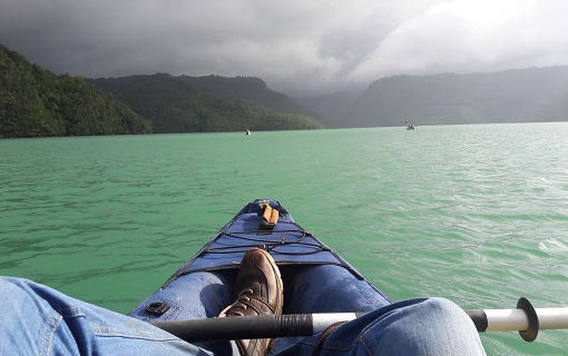 kayak en laguna brava guatemala