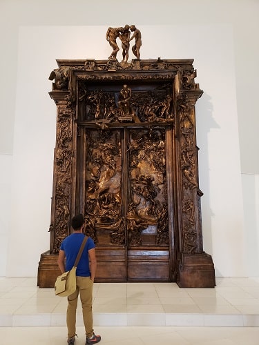 La puerta al infierno en el museo soumaya