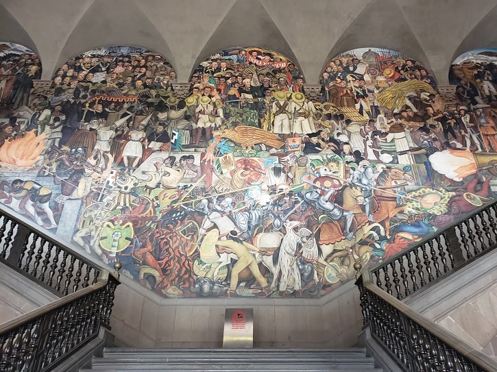 murales en el palacio nacional de México