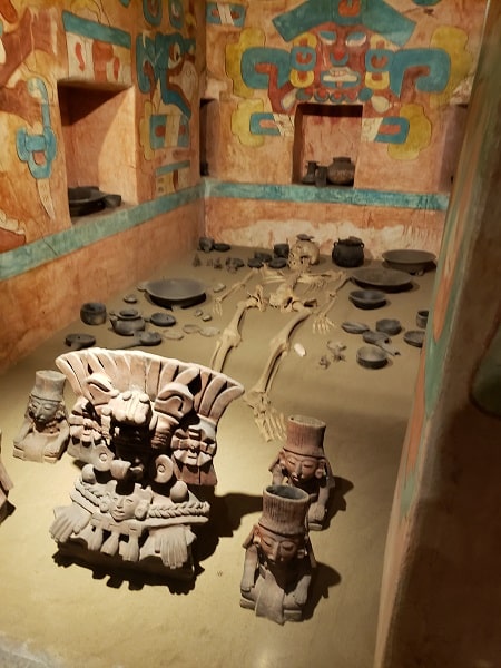 tumba Maya