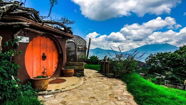 casas en hobbitenango