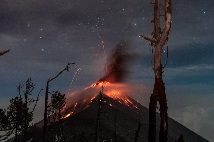 Leyenda del volcán de Fuego en Guatemala