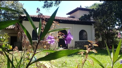 Patrimonio culturales de Guatemal: Casa Flavio Herrera