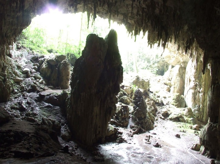 Cuevas y grutas Naj Tunich